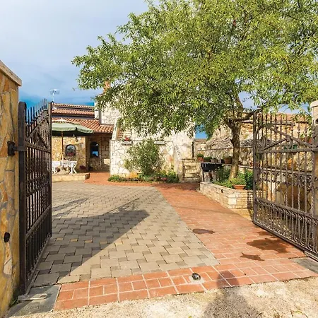 Apartament Apartment Orbanici Orbanici