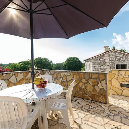 Apartament Apartment Orbanici Orbanici *